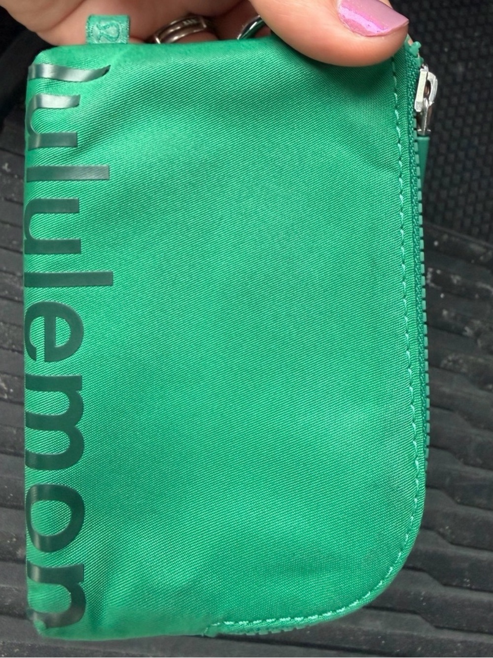 lululemon emerald green zip card wallet